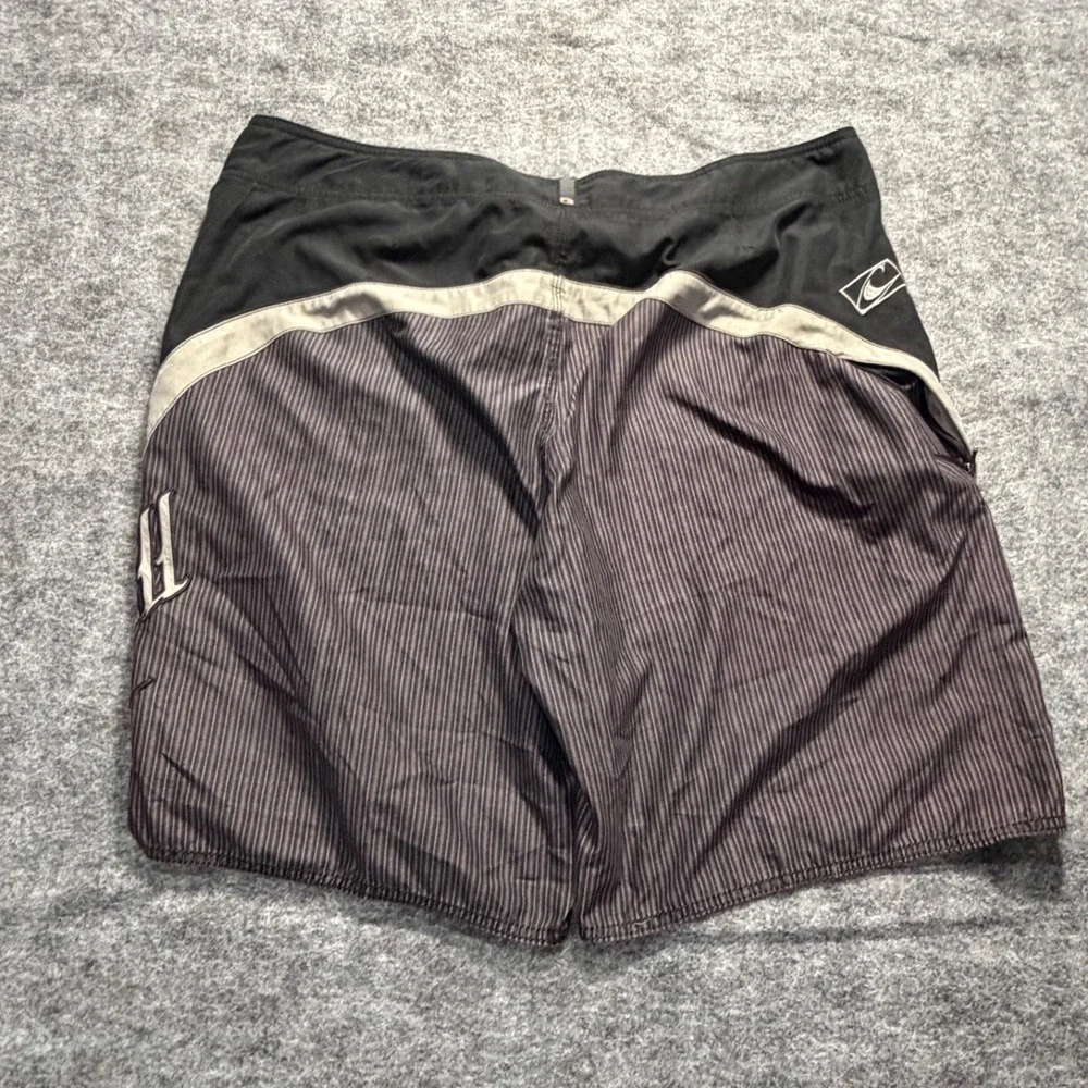 Vintage Y2K ONeill Mens 38 Pinstripe Board Shorts Black Grey Embroidered Logo